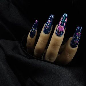 Hispanic art press ons